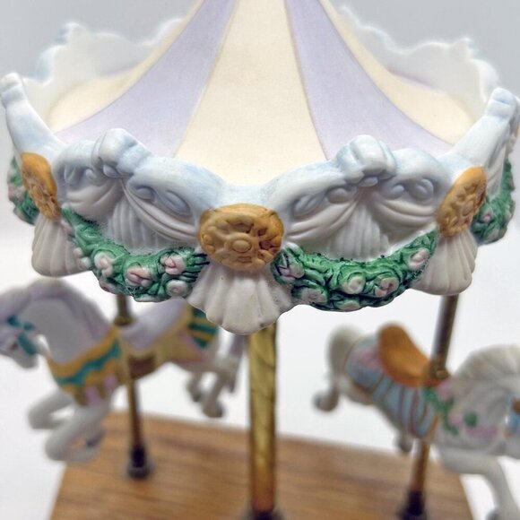 Vintage Willits Design Carousel Music Box - Picture 8 of 10